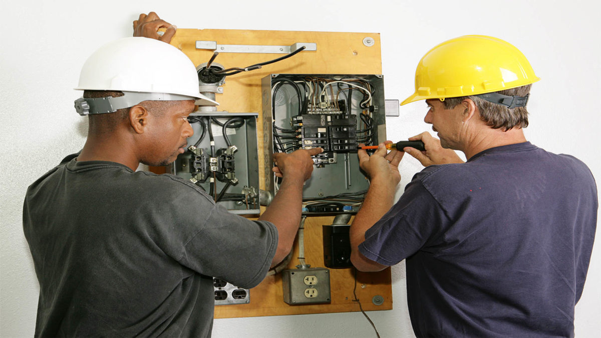 Responsibilities of a local electrician in Pigeon Forge, TN